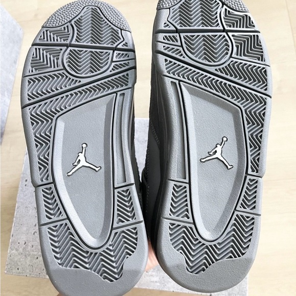 Men’s size 8.5 Nike Air Jordan 4 wet cement retro SE Cool grey Paris Olympics OG